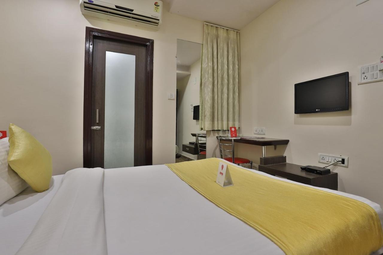 New Rajdhani Hotel Vadodara Exterior photo